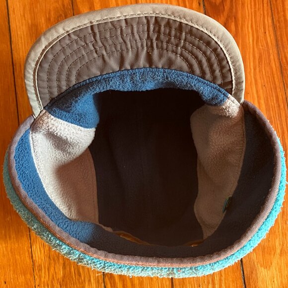 6 - 12 year Child's Fleece Duckbill Cap Hat Quilted Brim Reversible Blue/ Aqua - Picture 7 of 7